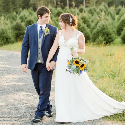 Wedding at Maple Row Farm: Laura & Seth Sneak Peek